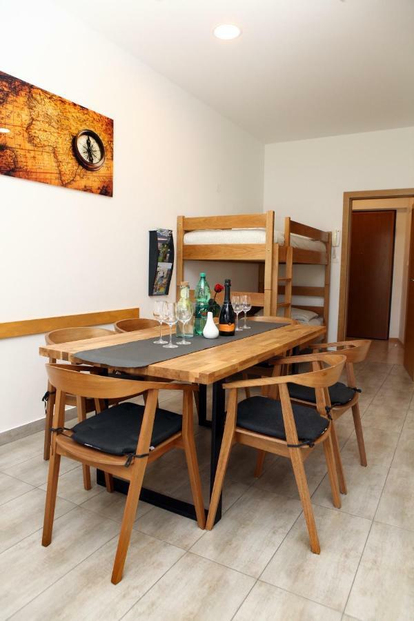 Trendy Apartment Izola Js Buitenkant foto