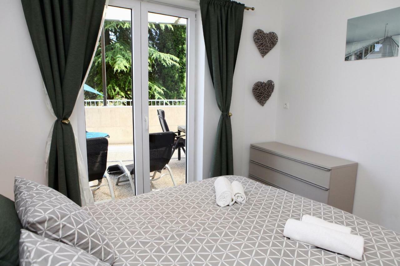 Trendy Apartment Izola Js Buitenkant foto