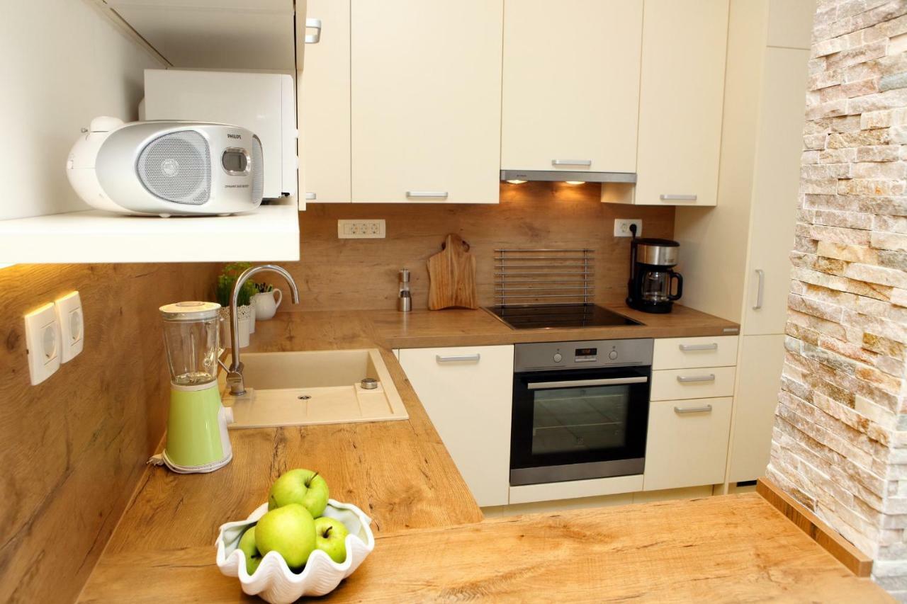Trendy Apartment Izola Js Buitenkant foto