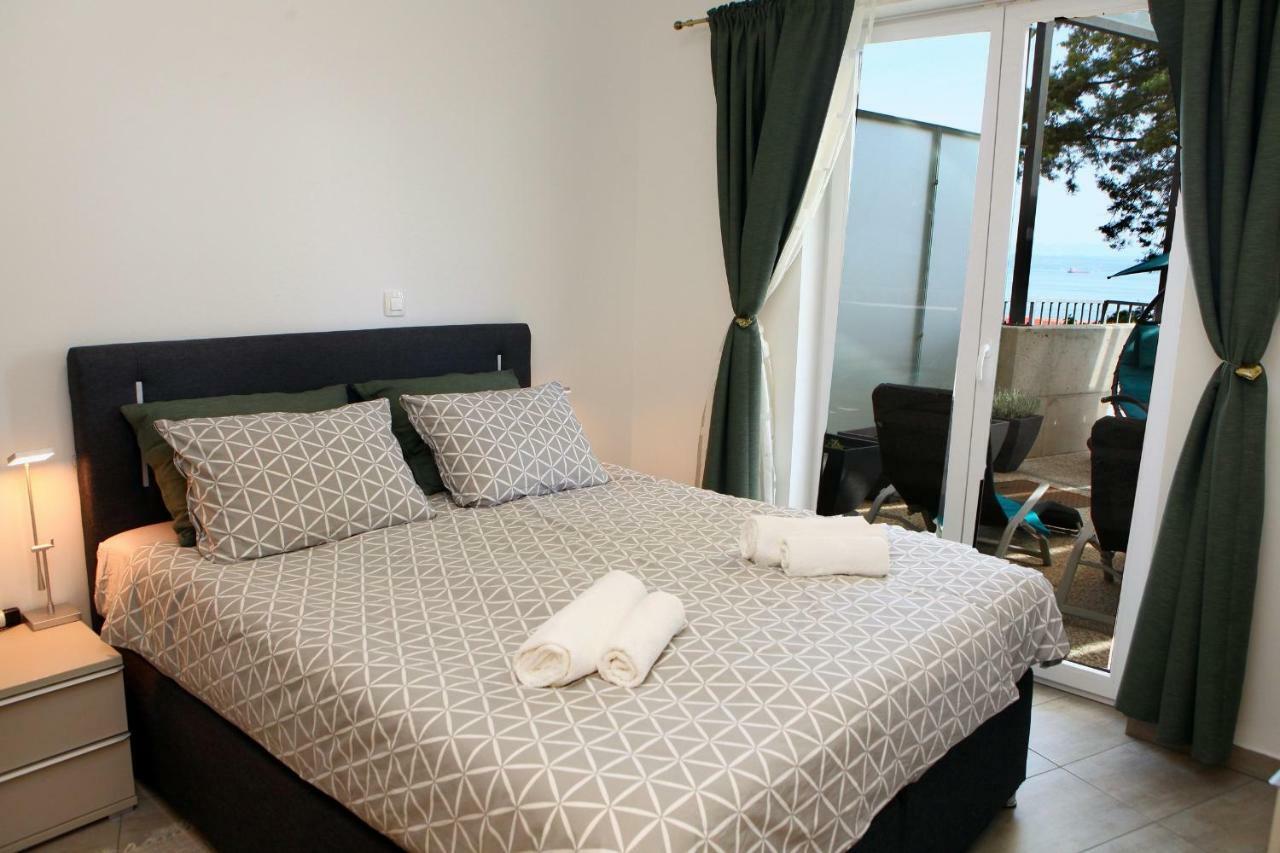 Trendy Apartment Izola Js Buitenkant foto